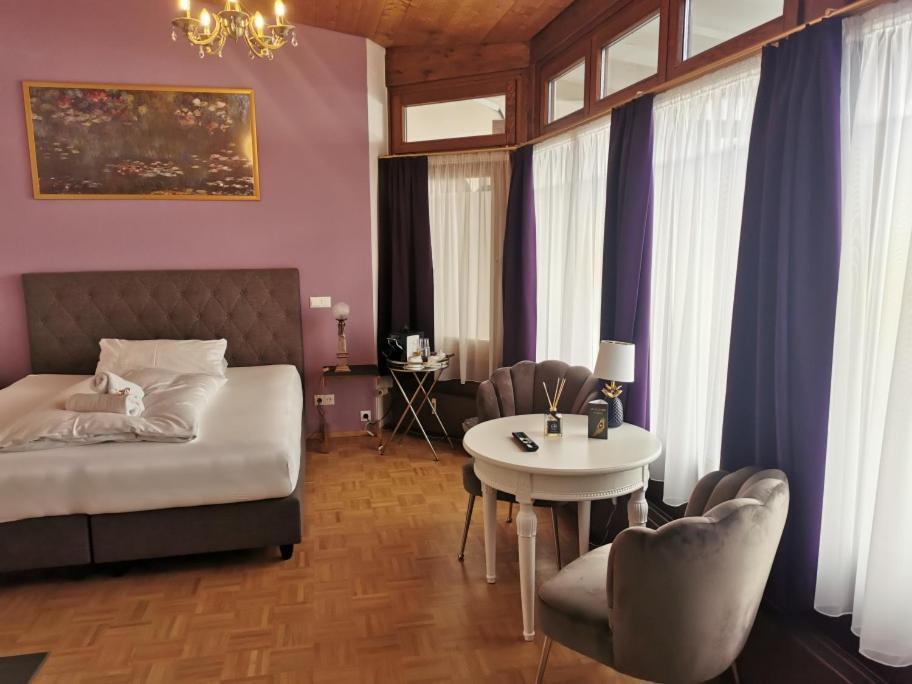 Altstadthotel Bachbraeu Weilheim in Oberbayern Exterior photo