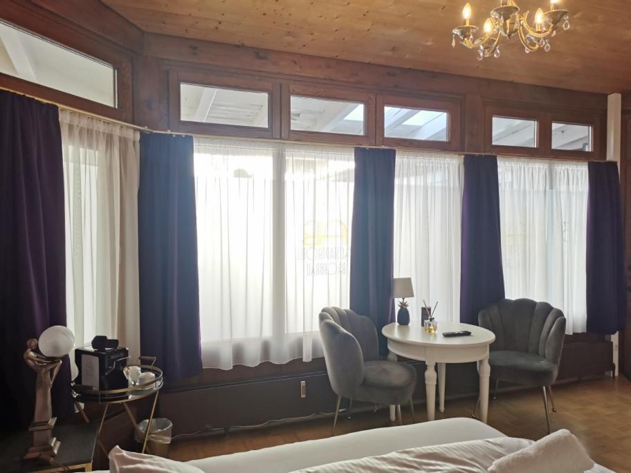 Altstadthotel Bachbraeu Weilheim in Oberbayern Exterior photo